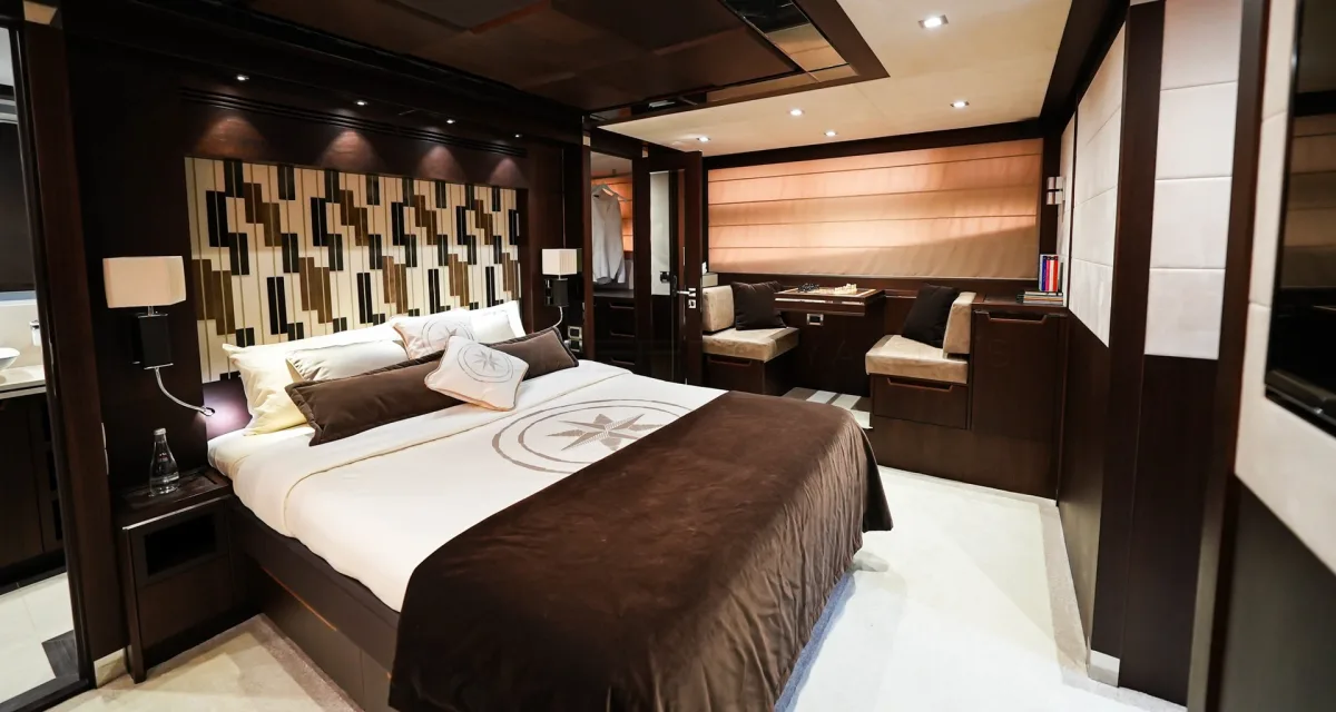 Galeon 780