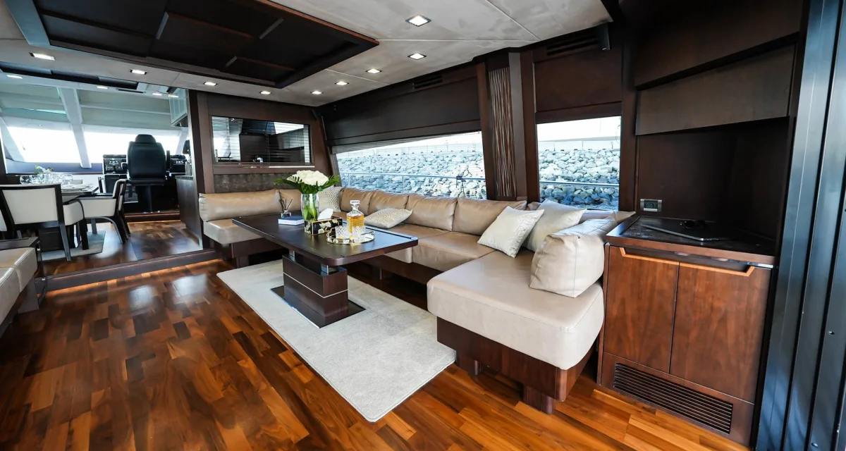 Galeon 780