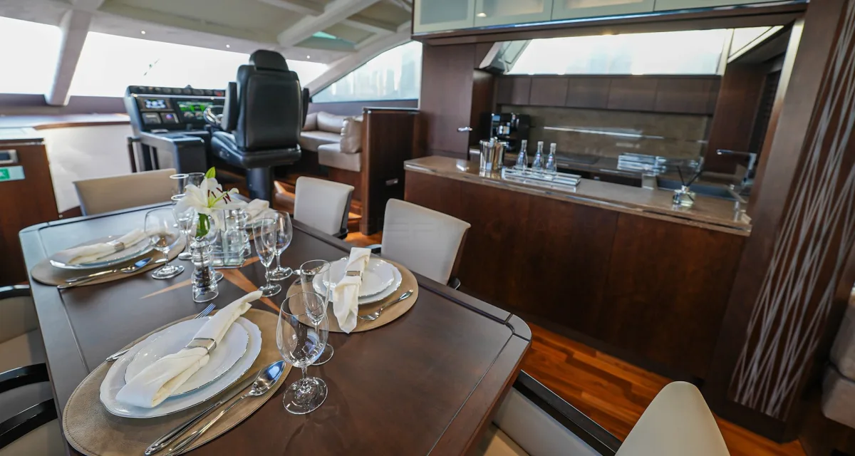 Galeon 780