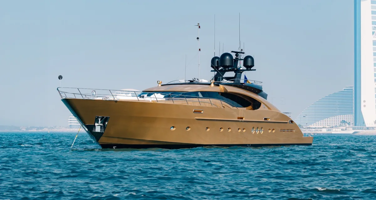 Palmer Johnson 136