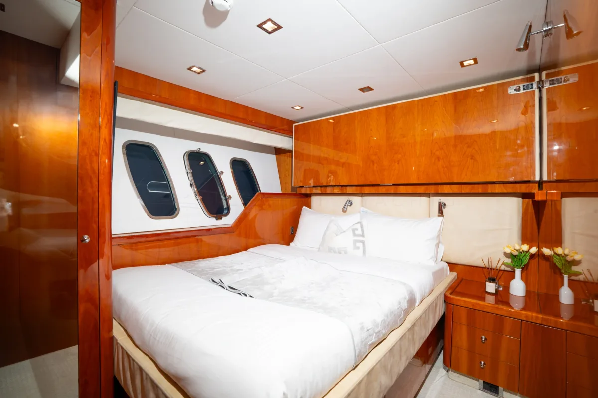 Sunseeker 90