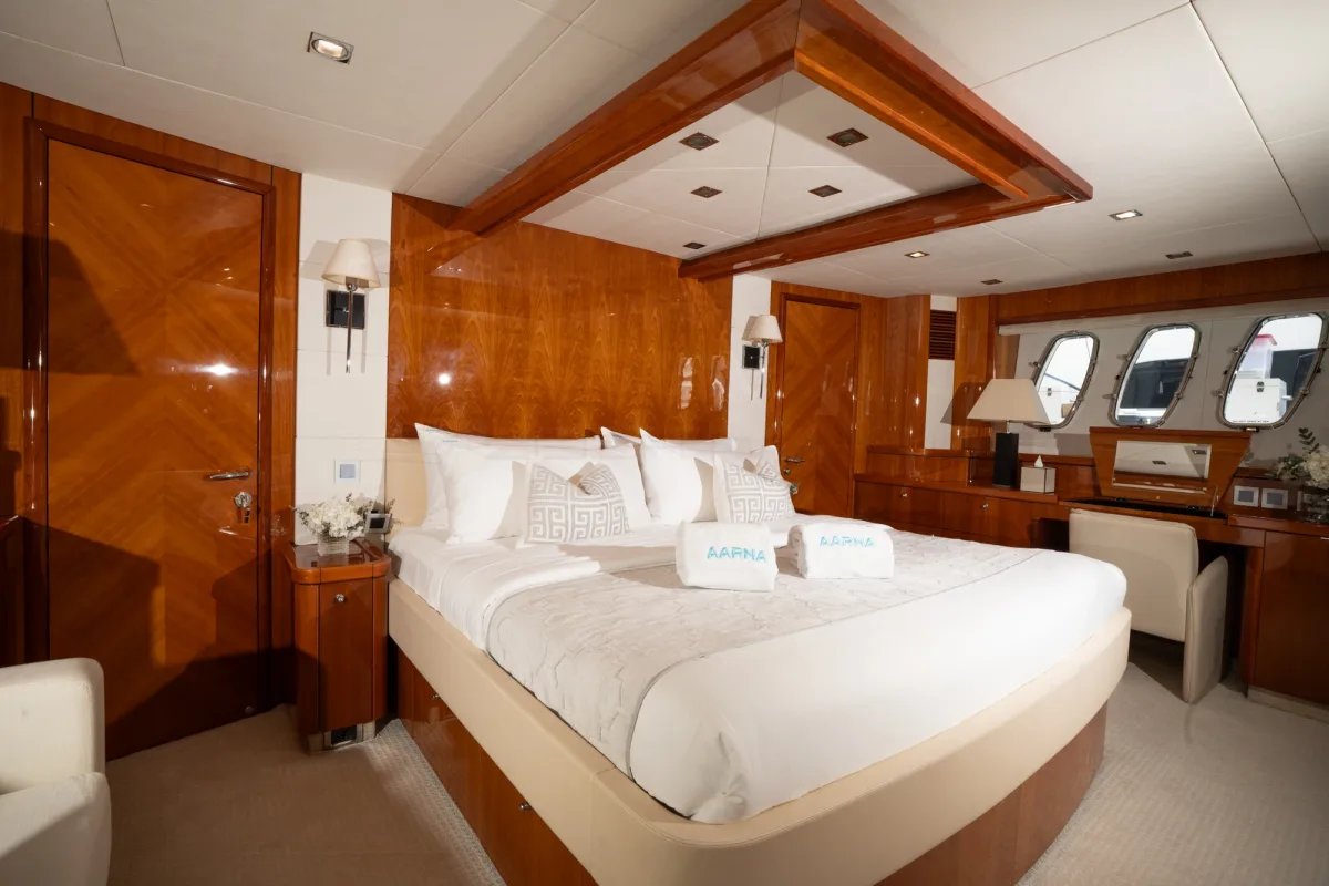 Sunseeker 90