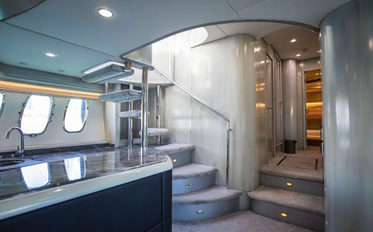 Sunseeker Predator 95